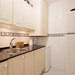 Apartment, Close To Beaches, Restaurants And Supermarkets, In Urb. Park Beach, Elviria 마르베야