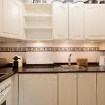 Apartment, Close To Beaches, Restaurants And Supermarkets, In Urb. Park Beach, Elviria 아파트 *
