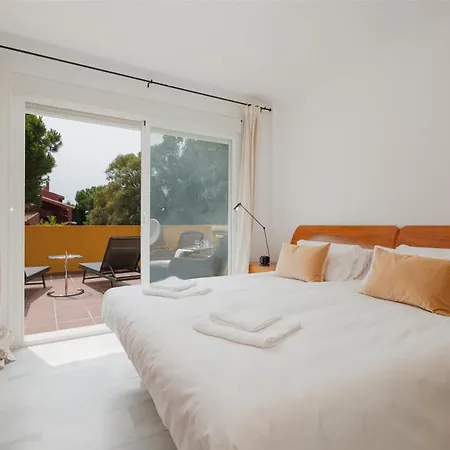 Apartment, Close To Beaches, Restaurants And Supermarkets, In Urb. Park Beach, Elviria 公寓 马尔韦利亚