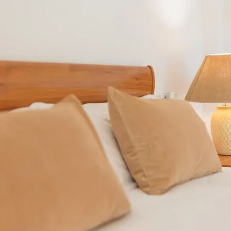 Apartment, Close To Beaches, Restaurants And Supermarkets, In Urb. Park Beach, Elviria Apartment *