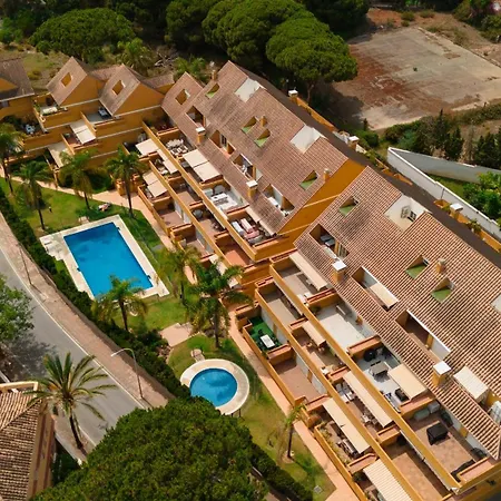 Apartment, Close To Beaches, Restaurants And Supermarkets, In Urb. Park Beach, Elviria Apartmán