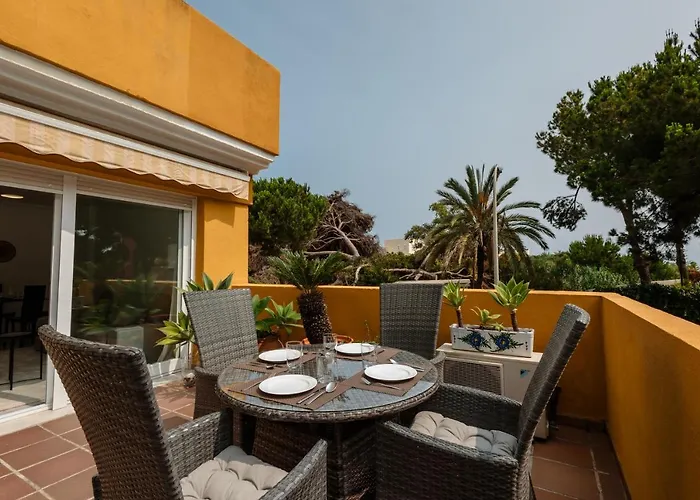 Apartment Apartment, Close To Beaches, Restaurants And Supermarkets, In Urb. Park Beach, Elviria