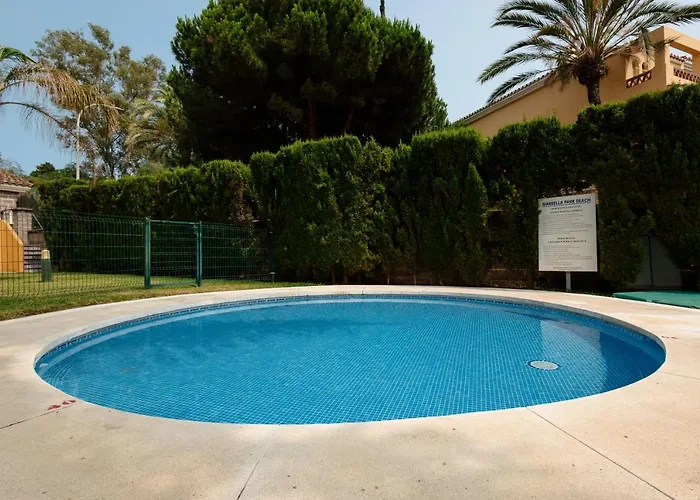 Apartment, Close To Beaches, Restaurants And Supermarkets, In Urb. Park Beach, Elviria *