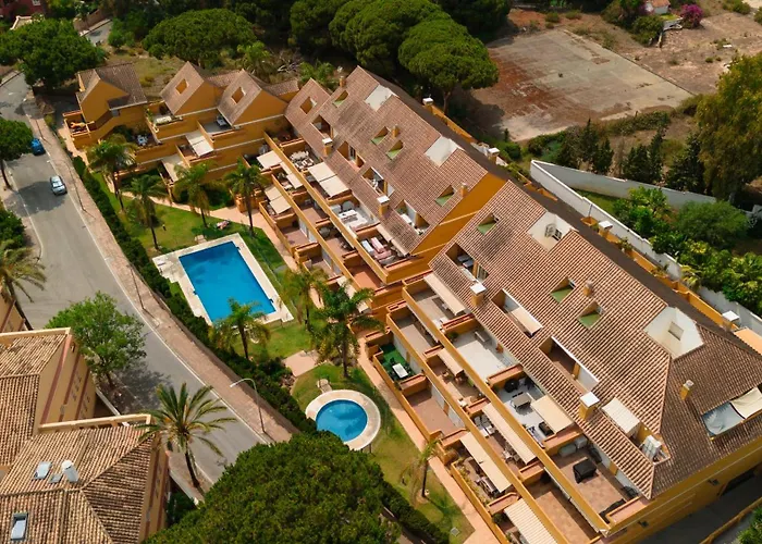 Apartment, Close To Beaches, Restaurants And Supermarkets, In Urb. Park Beach, Elviria شقة