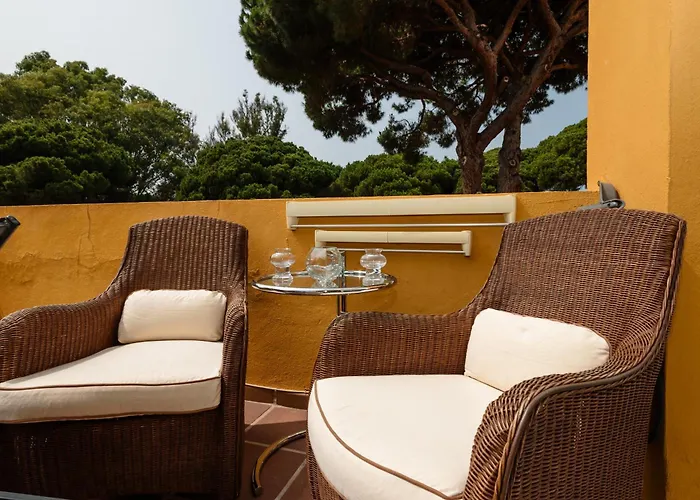 Apartment, Close To Beaches, Restaurants And Supermarkets, In Urb. Park Beach, Elviria شقة *