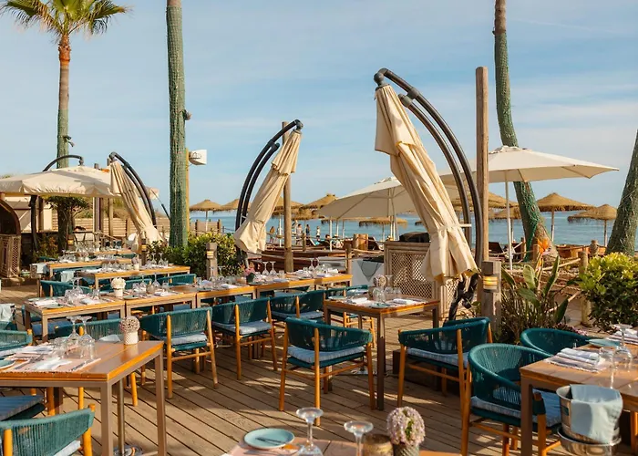 Apartment, Close To Beaches, Restaurants And Supermarkets, In Urb. Park Beach, Elviria شقة