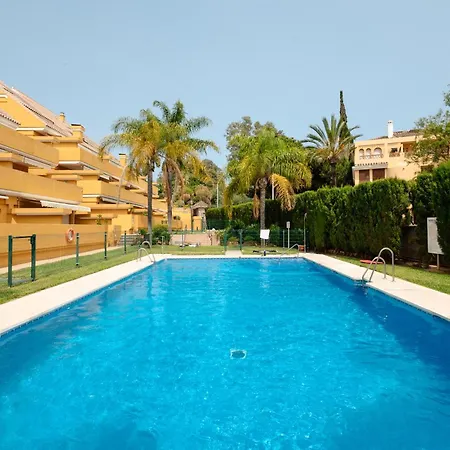 Apartment, Close To Beaches, Restaurants And Supermarkets, In Urb. Park Beach, Elviria