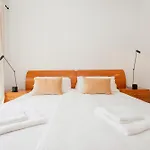 Apartment, Close To Beaches, Restaurants And Supermarkets, In Urb. Park Beach, Elviria *