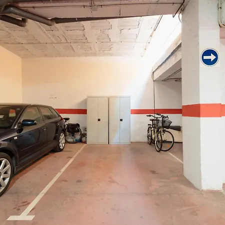 Apartment, Close To Beaches, Restaurants And Supermarkets, In Urb. Park Beach, Elviria Apartament