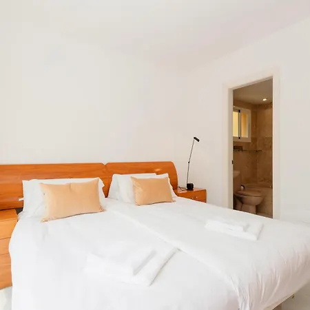 Apartment, Close To Beaches, Restaurants And Supermarkets, In Urb. Park Beach, Elviria Apartment Marbella