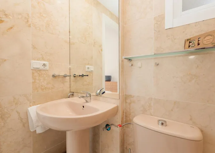 Apartment, Close To Beaches, Restaurants And Supermarkets, In Urb. Park Beach, Elviria Marbella