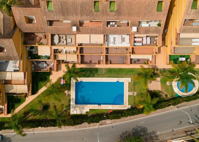 Apartment, Close To Beaches, Restaurants And Supermarkets, In Urb. Park Beach, Elviria Apartament *