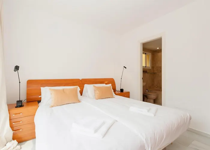 Apartment, Close To Beaches, Restaurants And Supermarkets, In Urb. Park Beach, Elviria Apartament Marbella